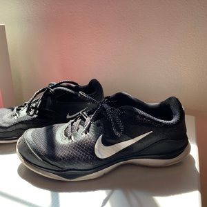 Women’s Nike flex shoes